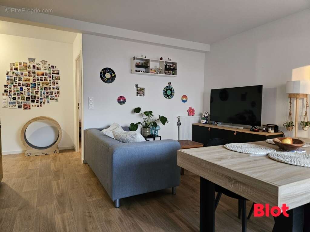 Appartement à FOUGERES