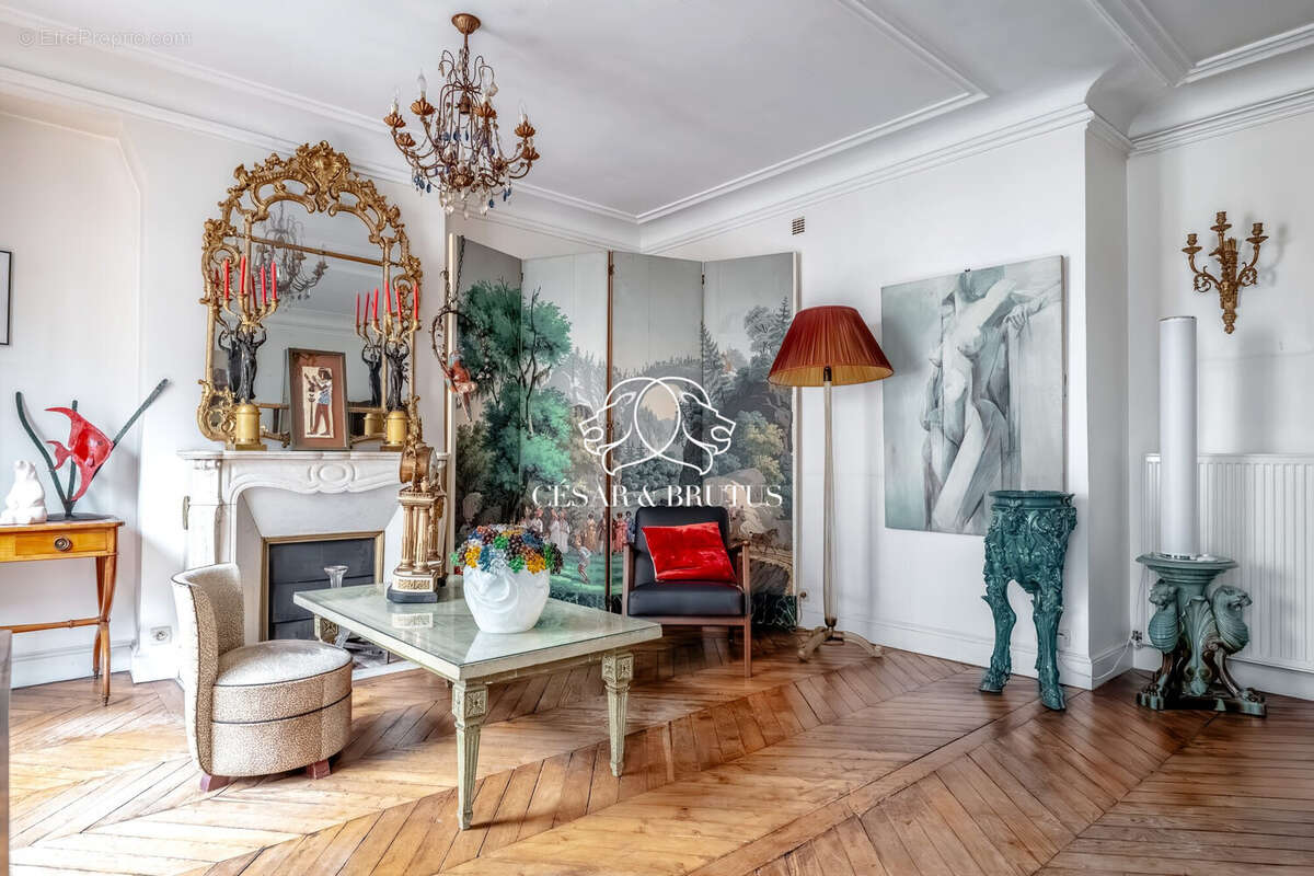 Appartement à PARIS-9E