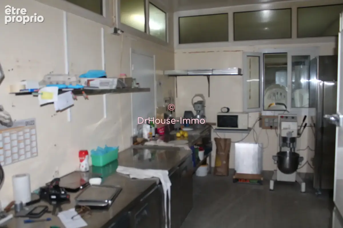 Commerce 210 m² à vendre à Roumazieres-Loubert (16270) - photo 30