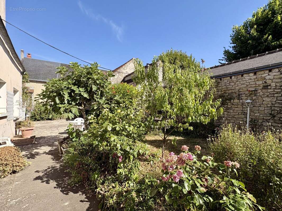 Maison 127 m² à Boynes  - photo 4