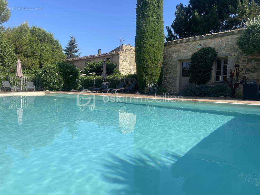 Maison à VERS-PONT-DU-GARD