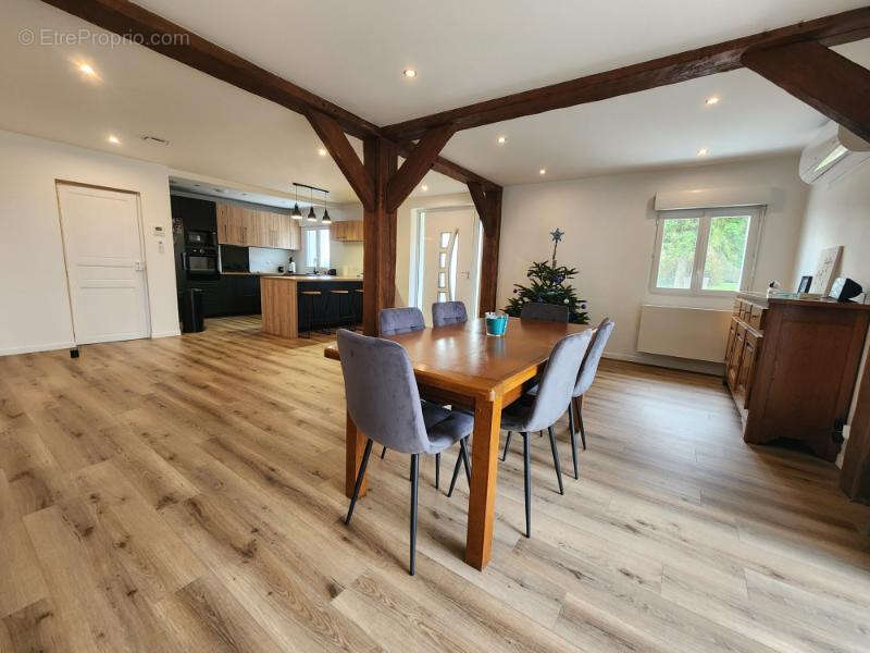 Maison à CHATEAUNEUF-EN-THYMERAIS