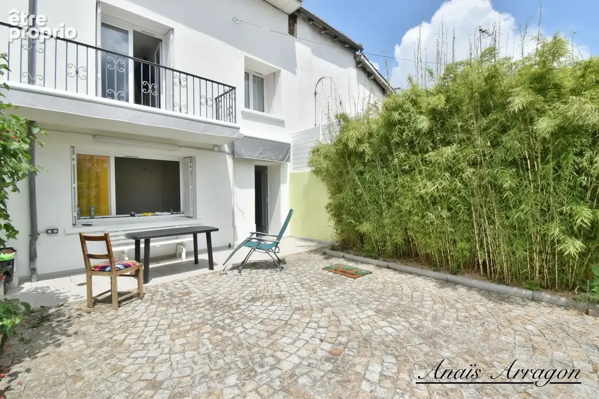 Maison à SAINTE-LIVRADE-SUR-LOT