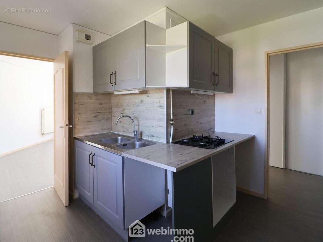 Appartement à MARSEILLE-9E