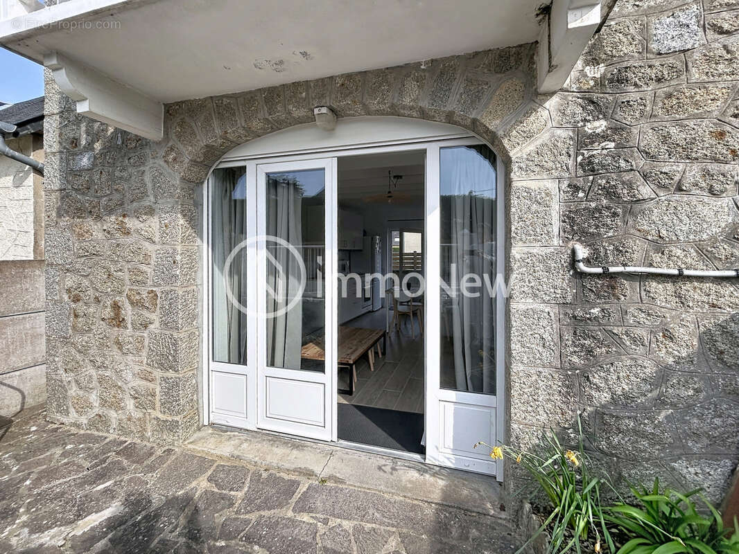 Maison à JULLOUVILLE