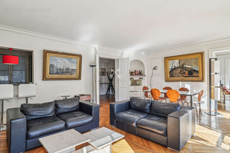 Appartement à PARIS-4E