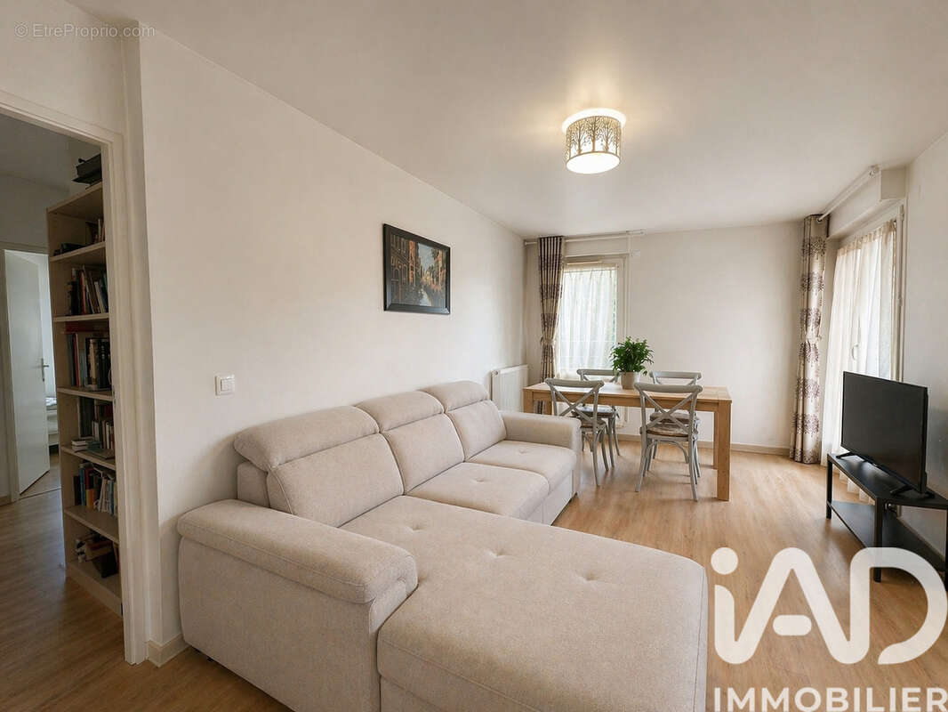 Photo 2 - Appartement à BOISSY-SAINT-LEGER