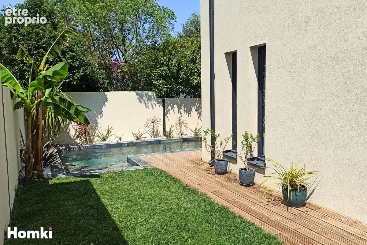 Maison contemporaine, piscine et jardin végétalisé à Villeneuve-lès-Maguelone - photo 3