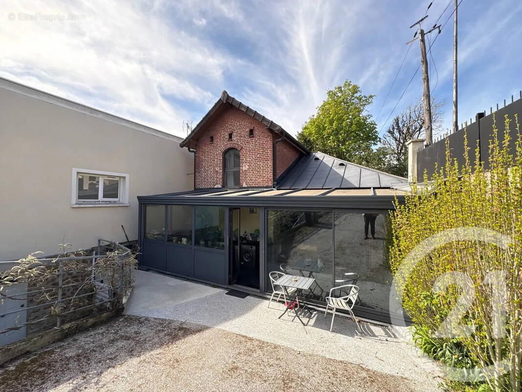Maison à CHAMPIGNY-SUR-MARNE