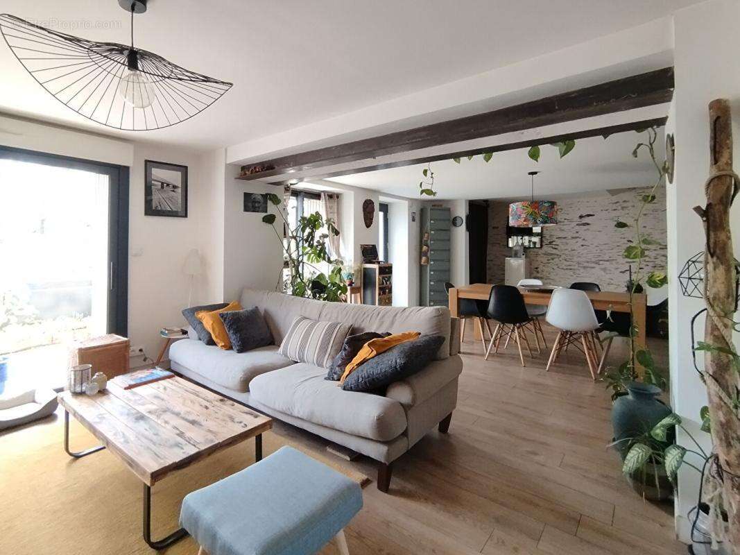 Maison à LE CELLIER