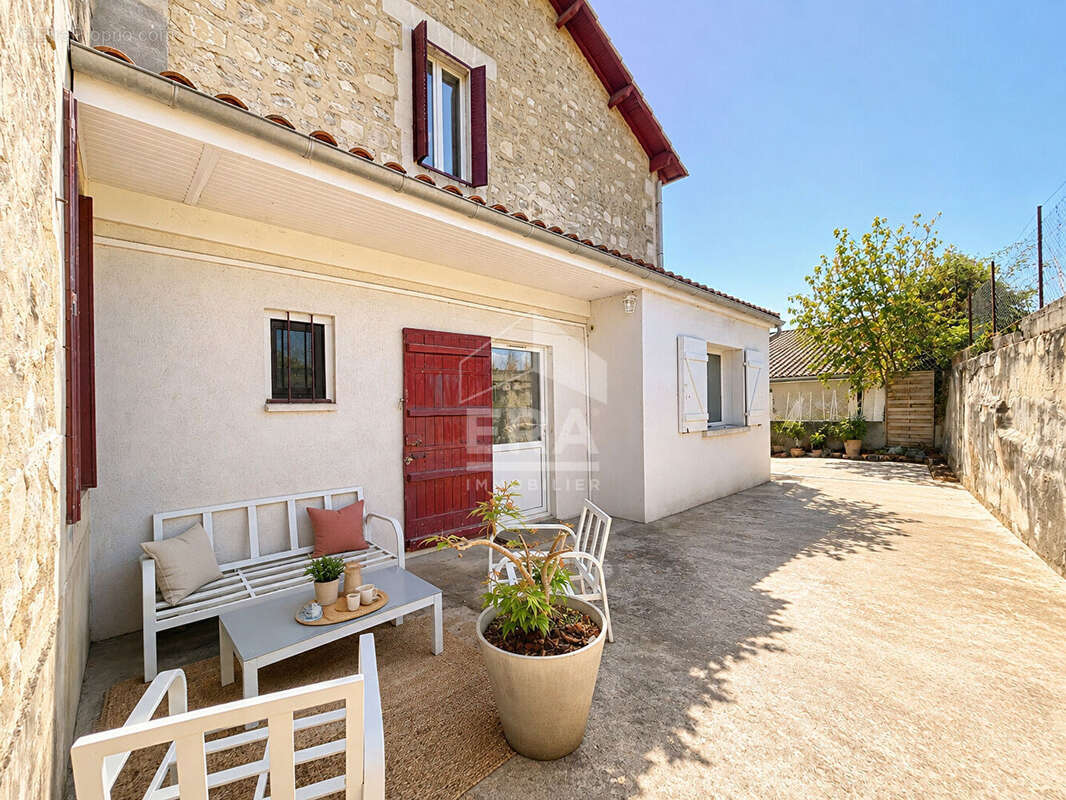Maison 182m² à sireuil - photo 2