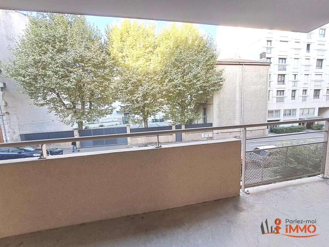 Appartement à SAINT-ETIENNE