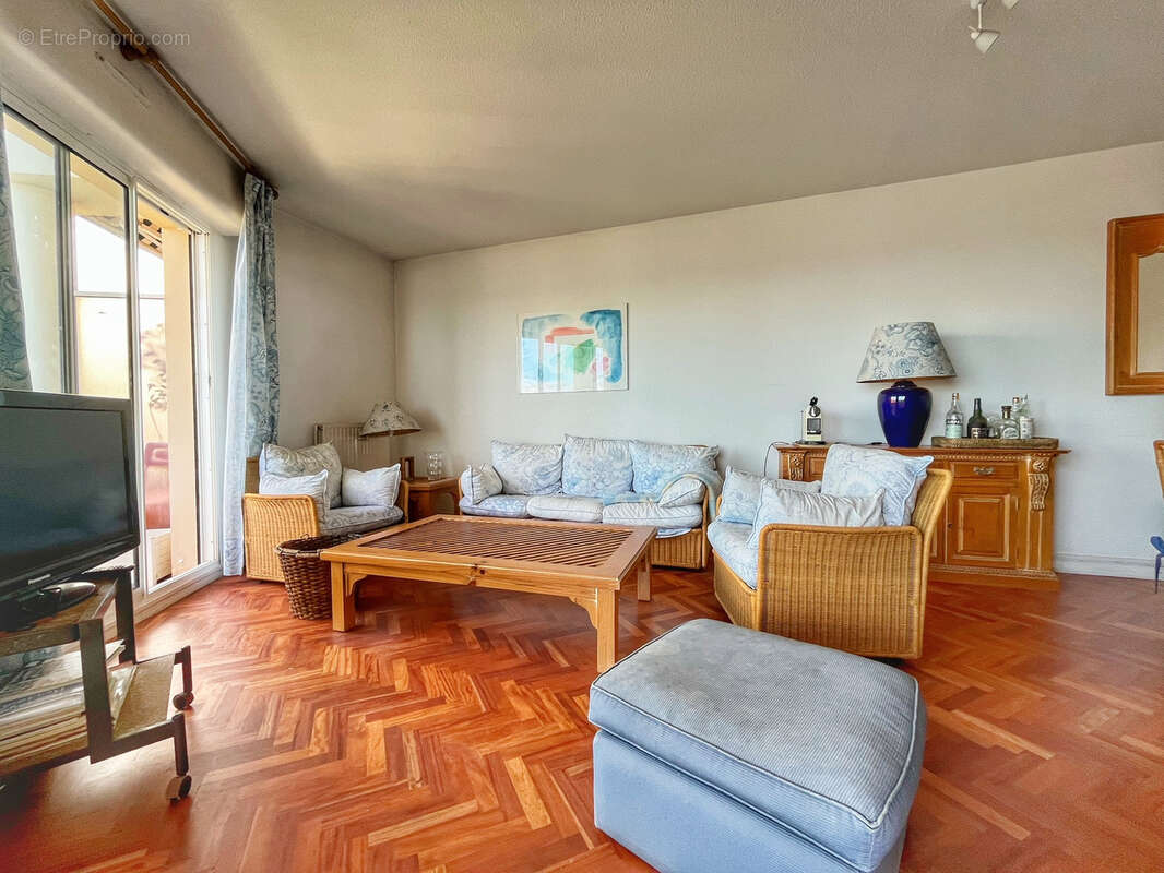 Appartement 4 pieces front de mer avec terrasse et parking - photo 10