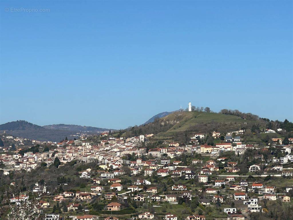 Maison à VEYRE-MONTON