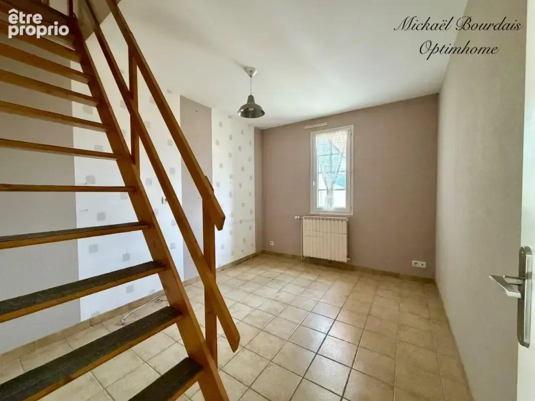 Maison familiale + dépendances – 230 m² – piscine – fort potentiel - photo 14
