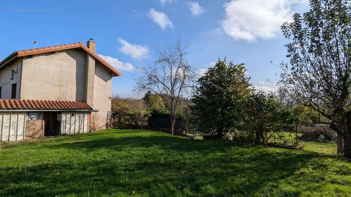 Maison à SAINT-REMY-SUR-DUROLLE