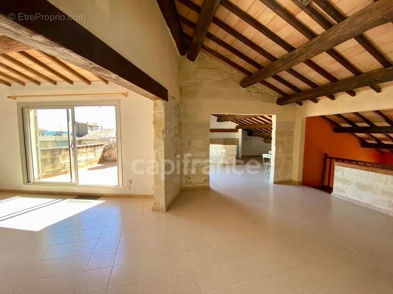 Appartement à UZES
