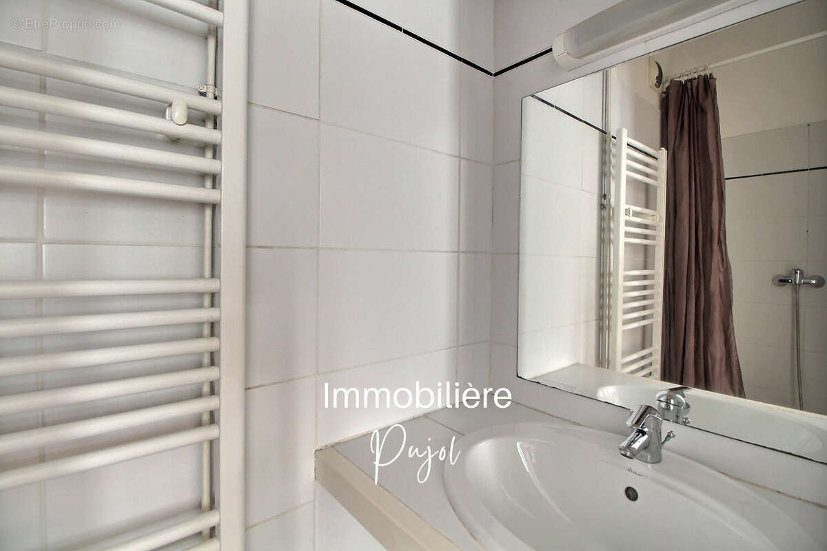 Appartement à MARSEILLE-7E
