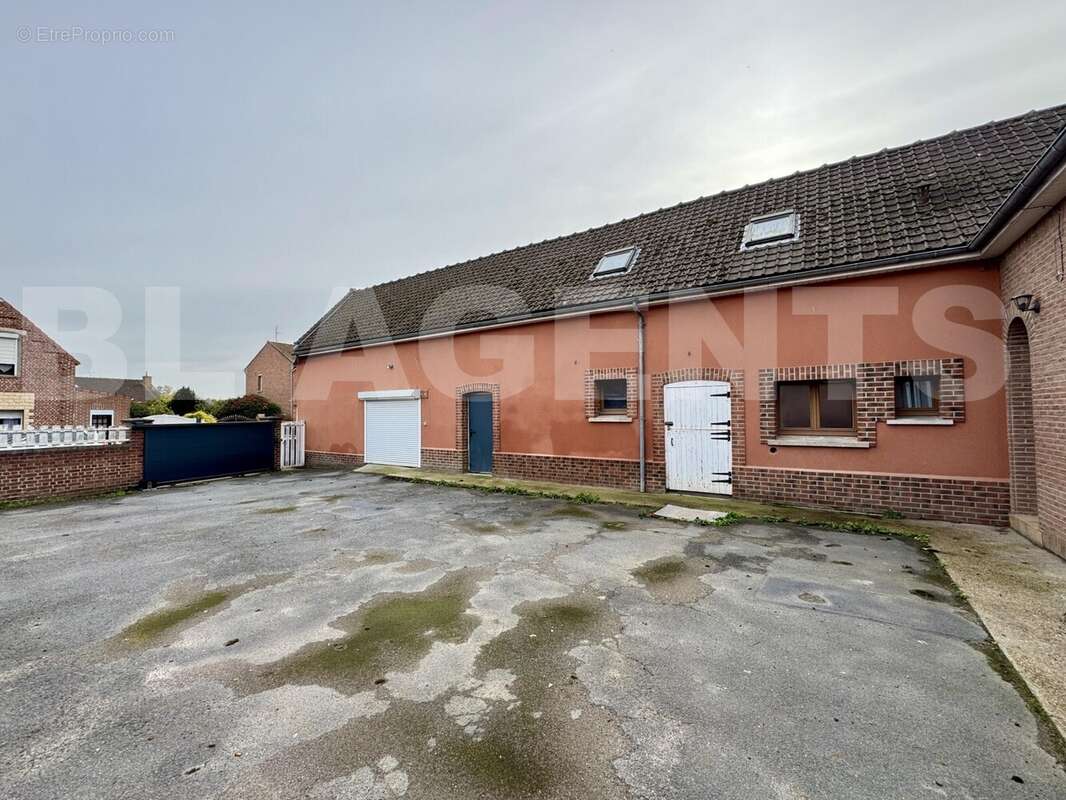 * facade avant 2 - Maison à HULLUCH