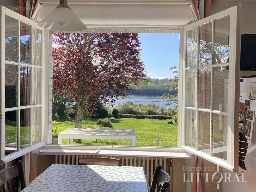 Maison à LOGONNA-DAOULAS