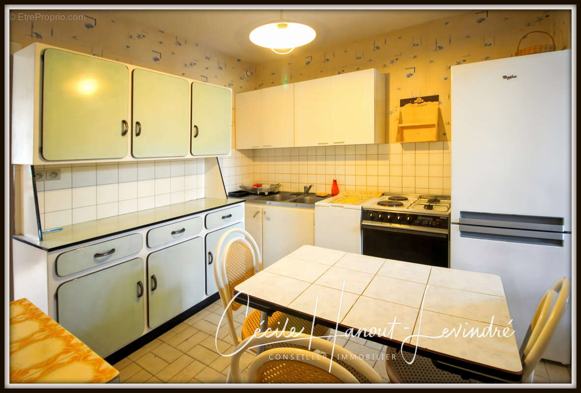 PONTORSON. Proche supermarché - Maison 95 m2 . 3 chambres. Terrain: 210 m2 - photo 3
