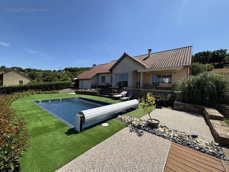 Maison plain-pied 124 m² - 3 chambres - piscine chauffée - terrain 2300 m² – calme - JONCY - photo 2