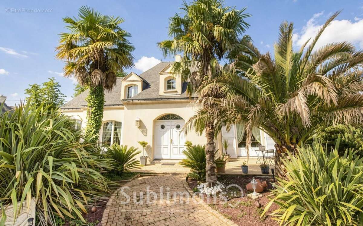 Maison à LOCMINE