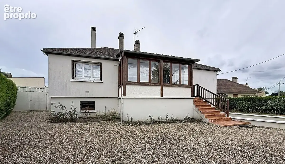 Maison à COURCELLES-SUR-SEINE