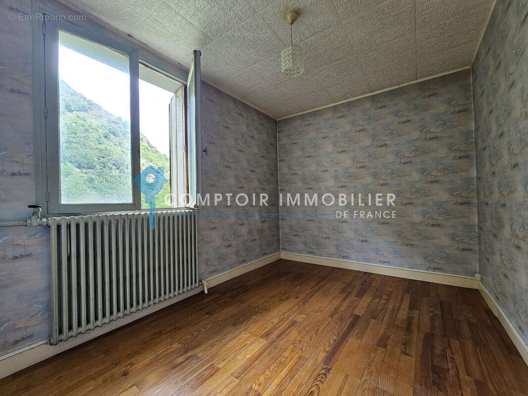 Appartement à BAGNERES-DE-LUCHON