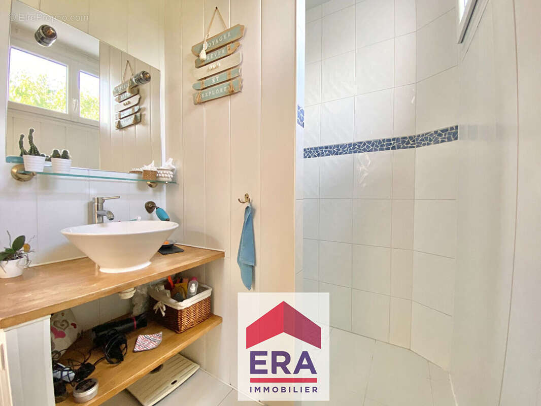 Maison à SARTROUVILLE