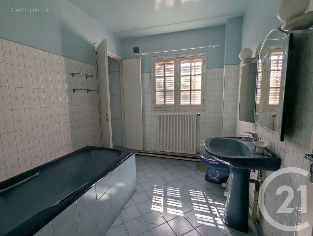 Maison 157 m² à Gaillac  - photo 13