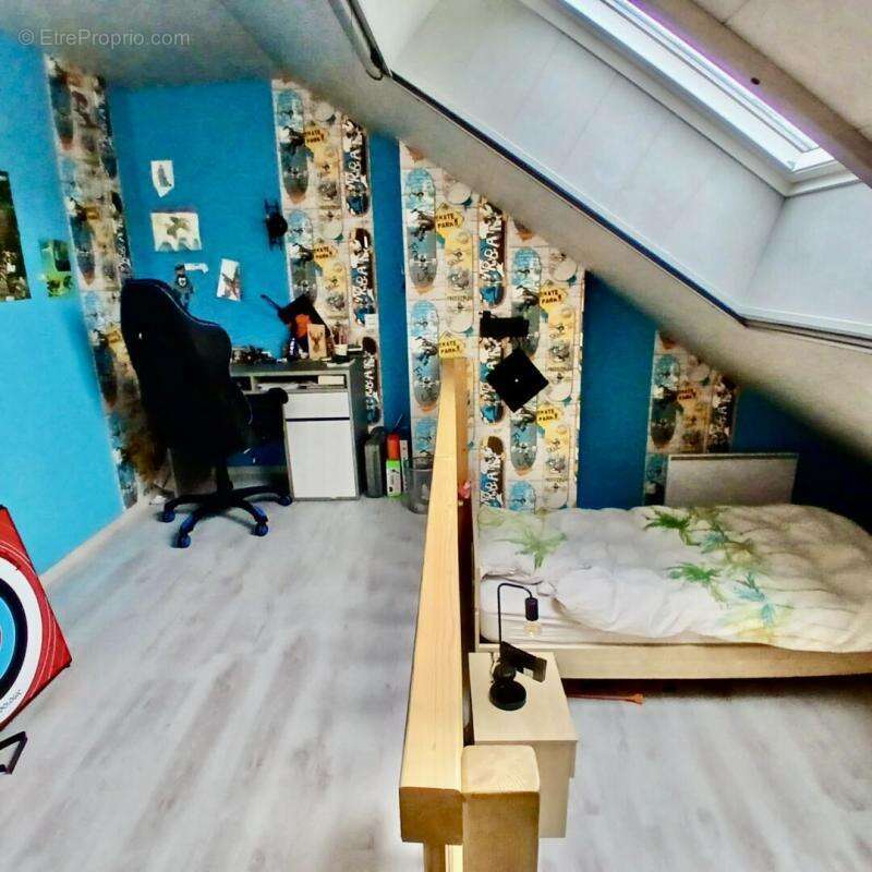 Maison à VERCEL-VILLEDIEU-LE-CAMP