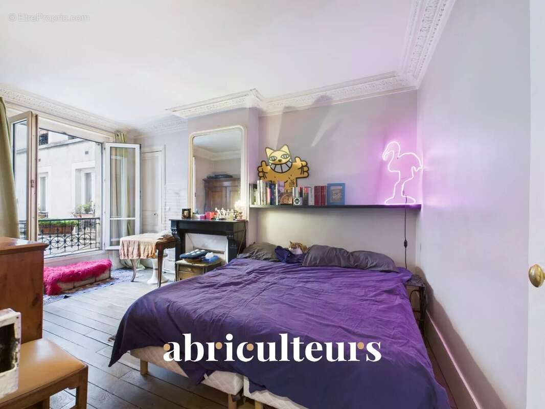 Appartement à PARIS-10E