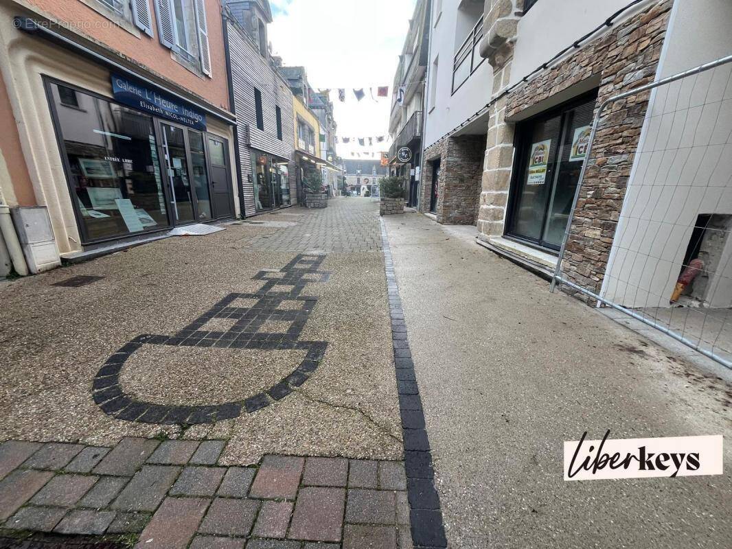 Commerce à MUZILLAC