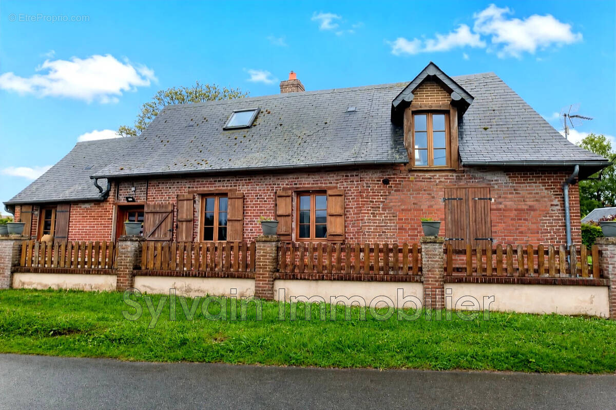 Maison à NEUFCHATEL-EN-BRAY