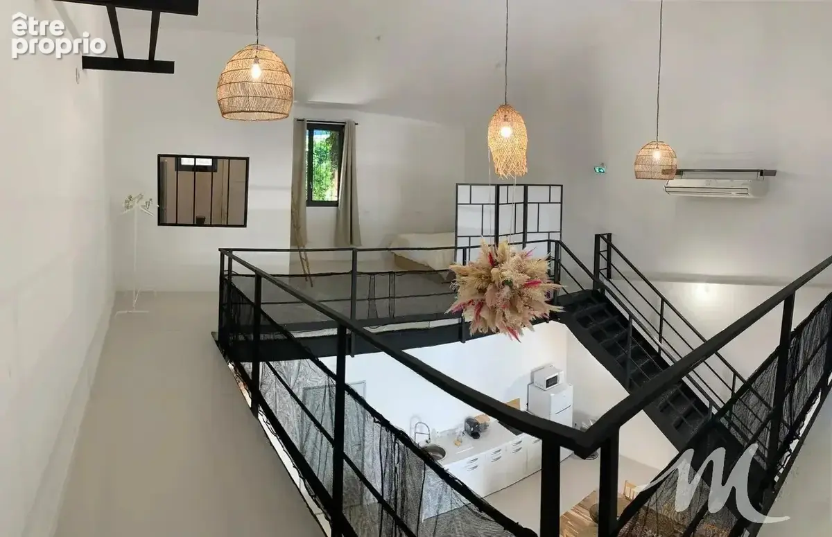 Barjols - maison atypique en pierre esprit loft - photo 2
