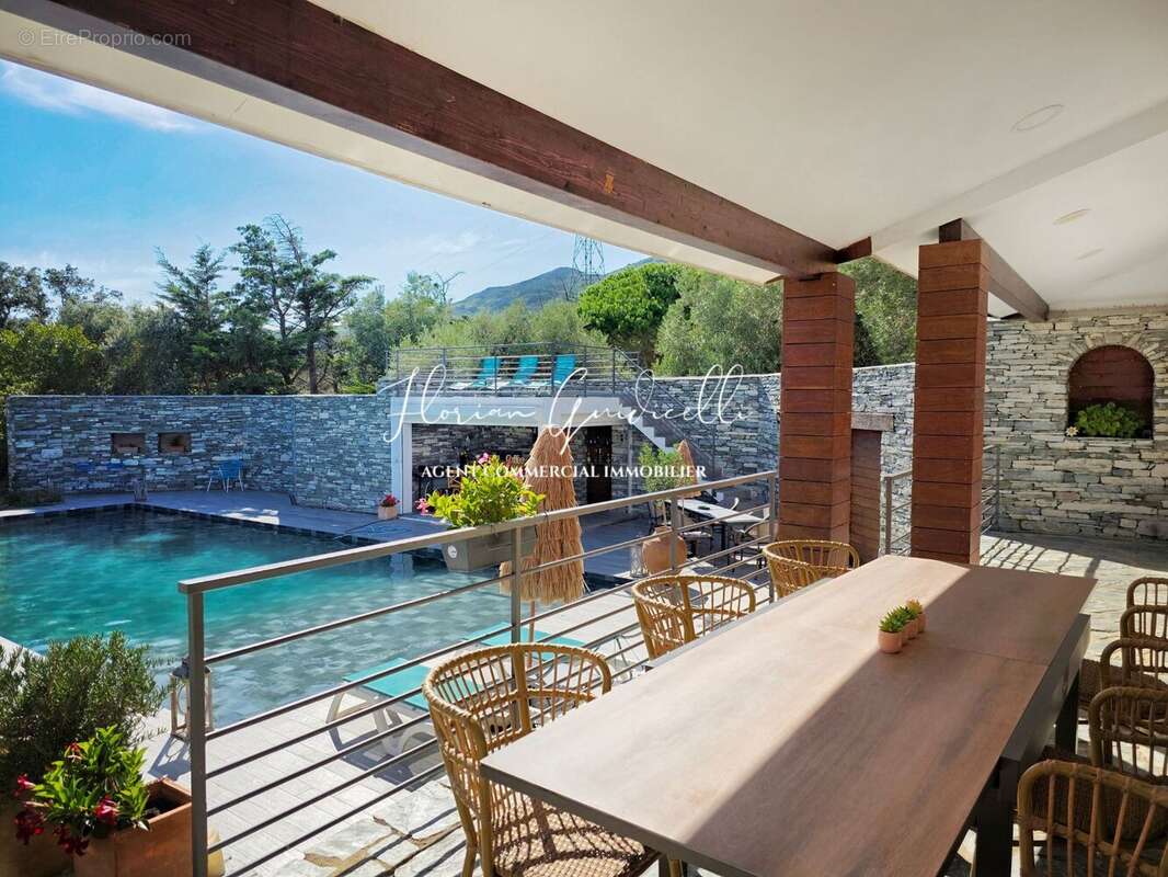 Maison à SAN-MARTINO-DI-LOTA