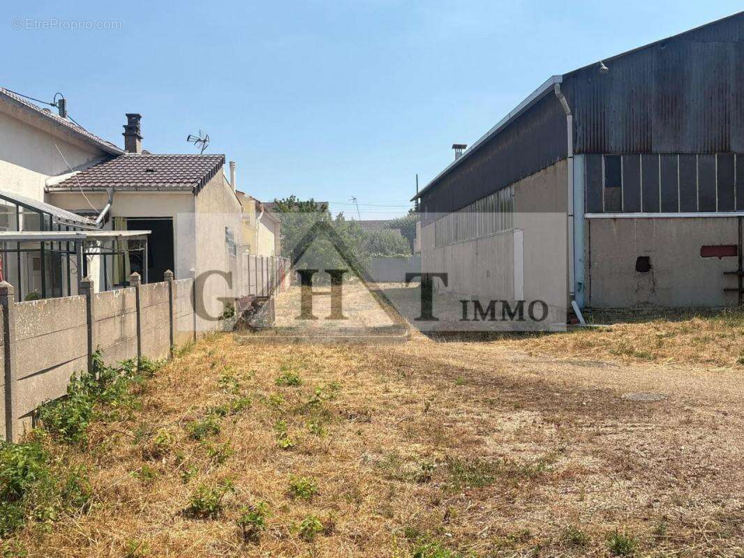 Entrepôt indépendant – 961 m² – dammarie-les-lys (77) - photo 16