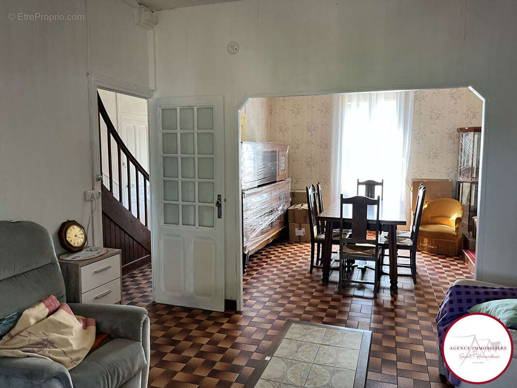 Maison à SAINT-AMAND-MONTROND