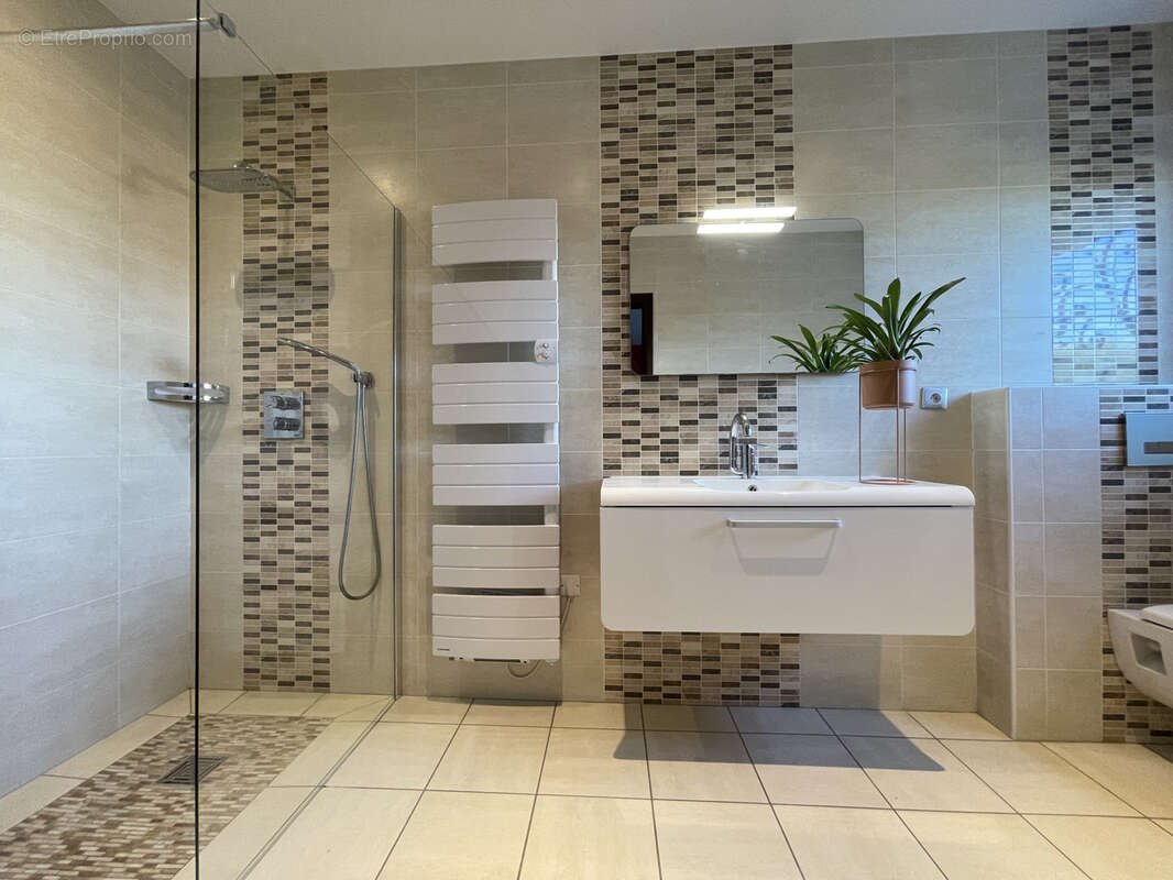 Maison à COLOMBIERS