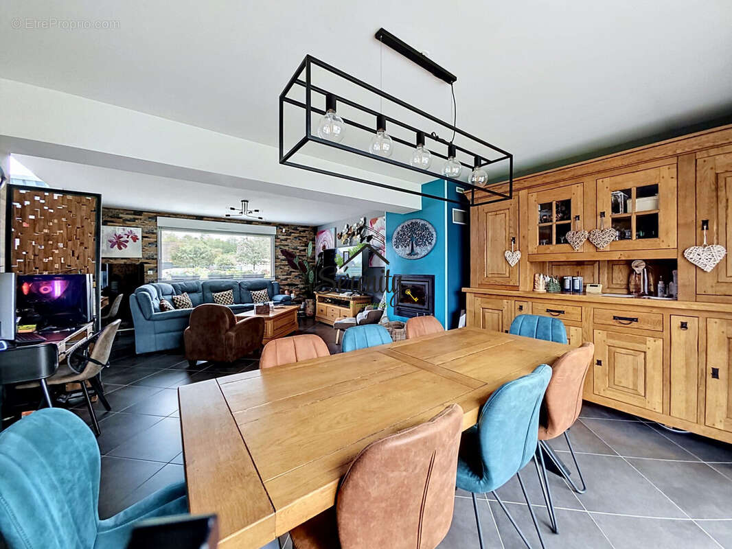 Maison à AVION