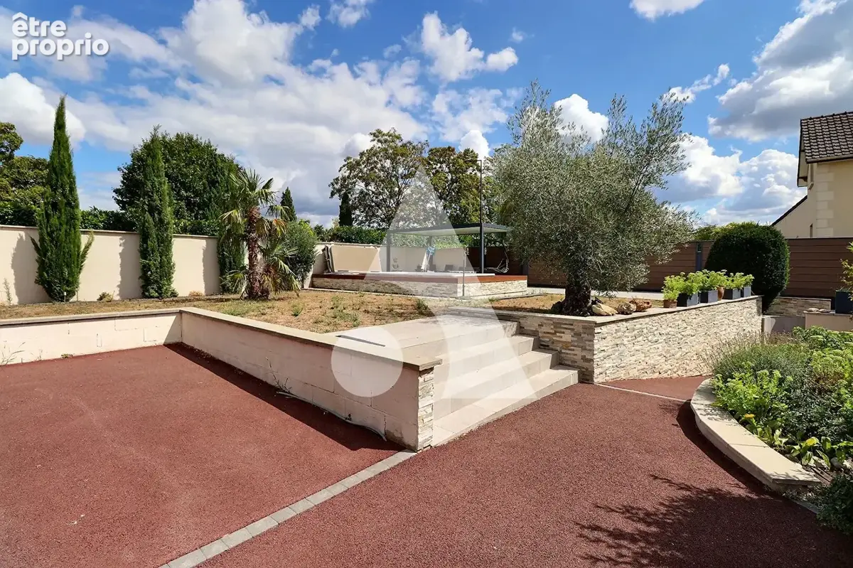 Maison familiale 125 m² avec suite parentale, sous-sol aménageable et SPA de nage - Éragny - photo 4