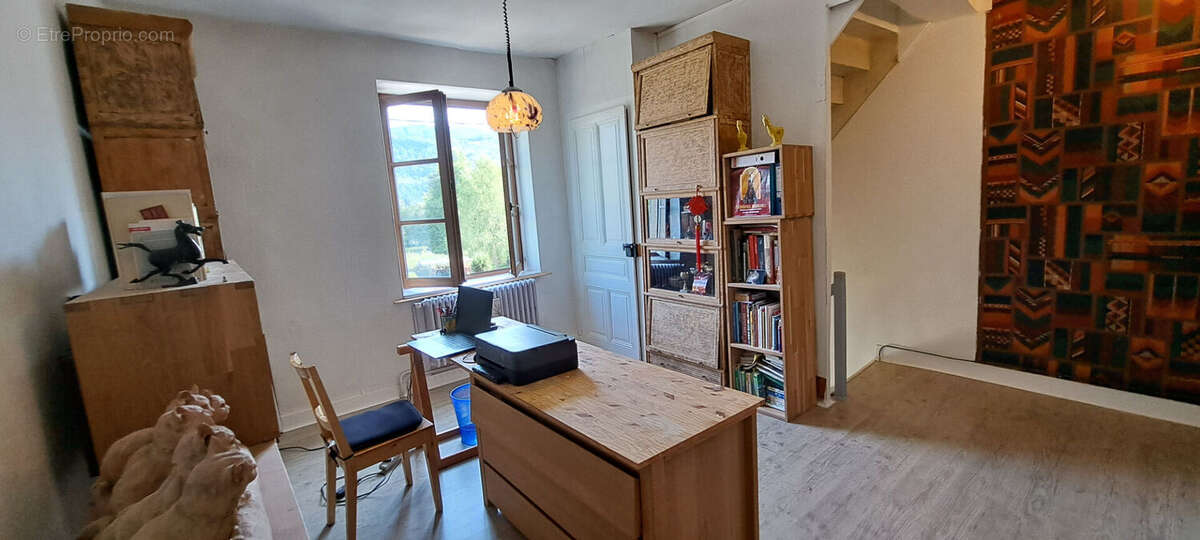 Maison à VERTRIEU