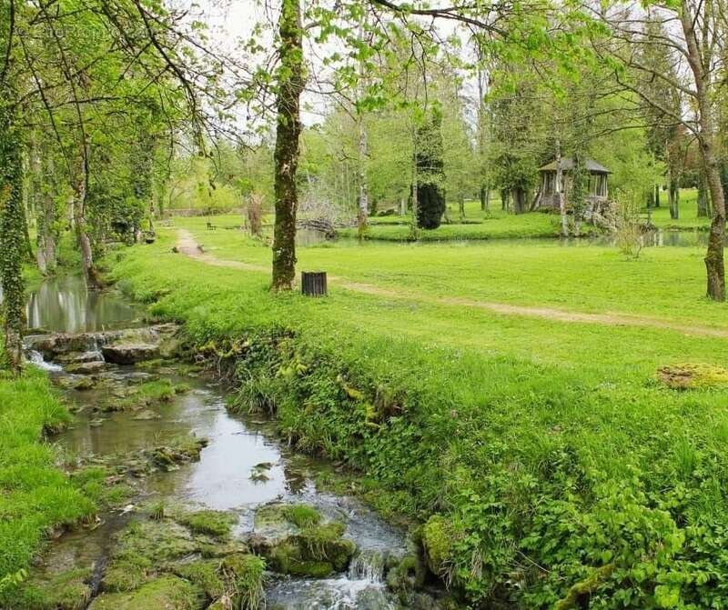 Appartement à CONTREXEVILLE