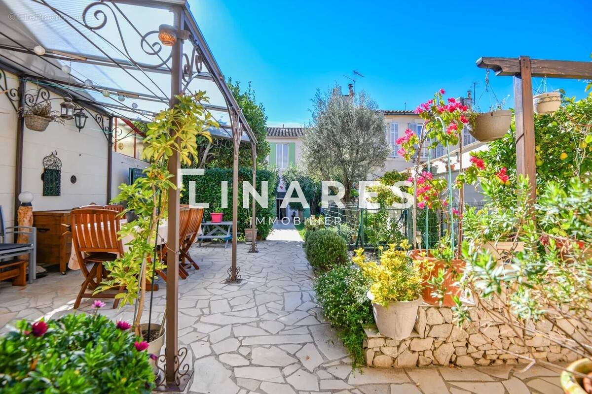 Maison à MARSEILLE-4E