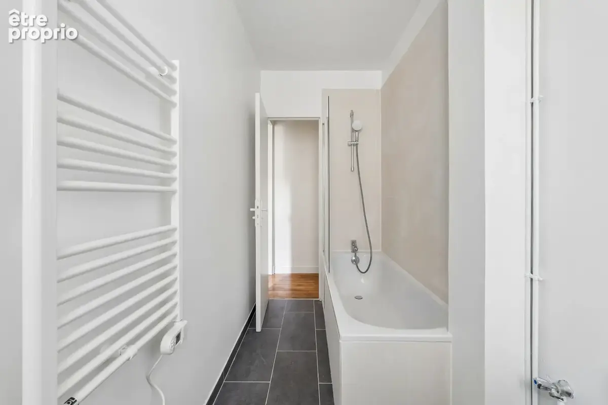 METRO CONVENTION Appartement 4 pièces entièrement rénové - photo 13