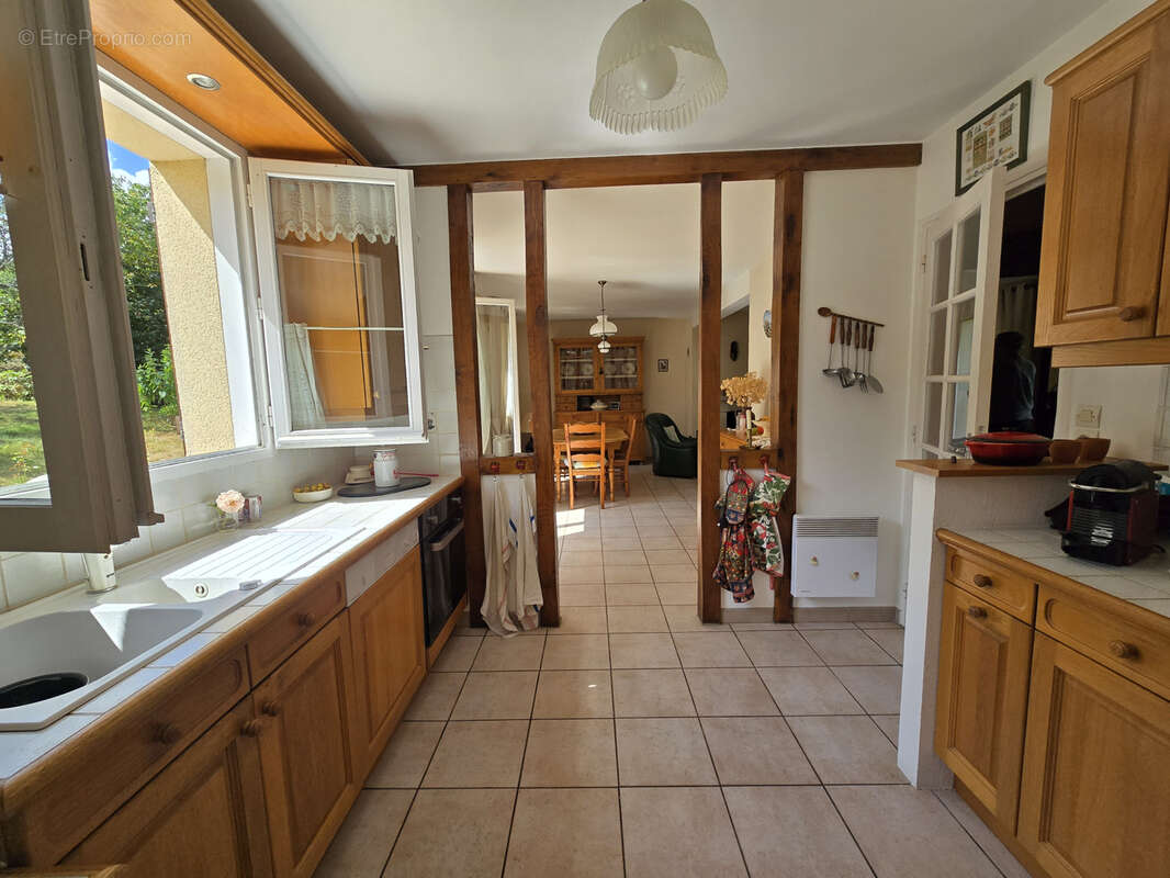 Pavillon familial indépendant de 118m2, 3 chambres, terrain de de 1260m2. - photo 5