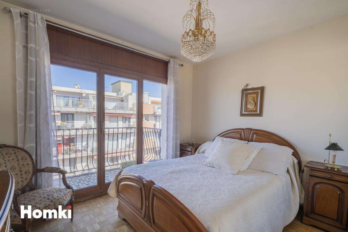 Appartement à MARSEILLE-3E