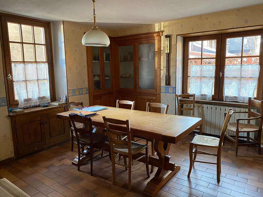 Maison à DIVONNE-LES-BAINS