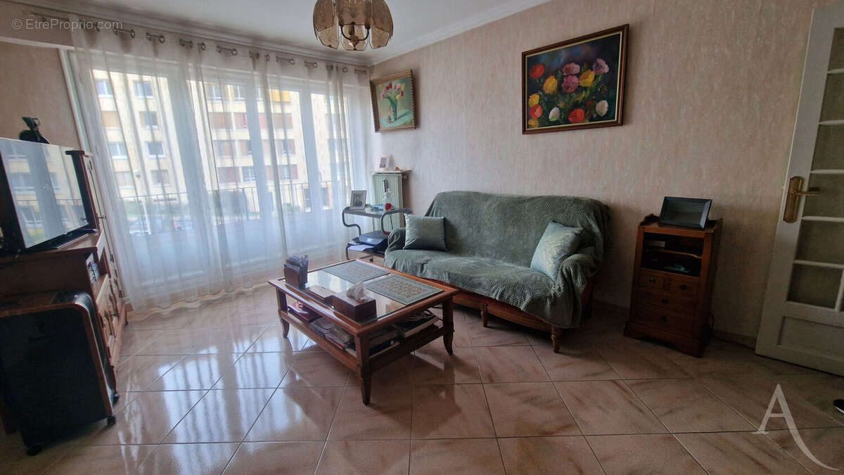 Appartement à MANTES-LA-JOLIE